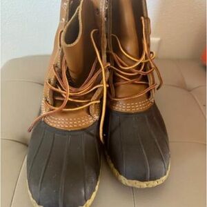 LLbean women’s duck boots